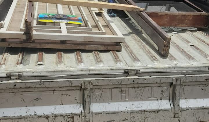 Pengiriman Kusen Pintu,Kusen Jendela & Pintu Besi dari Makassar ke Sengkang 20 September 2022