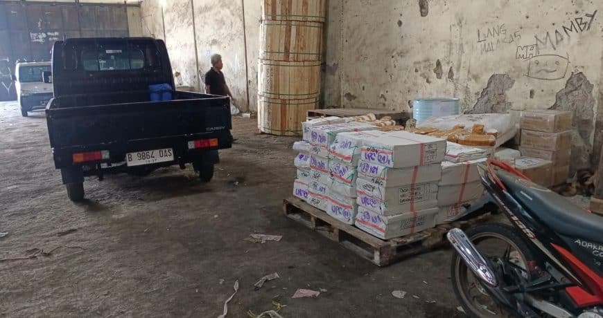 Ekspedisi pengiriman dari jakarta ke makassar menuggu jadwal 14 Juli 2023