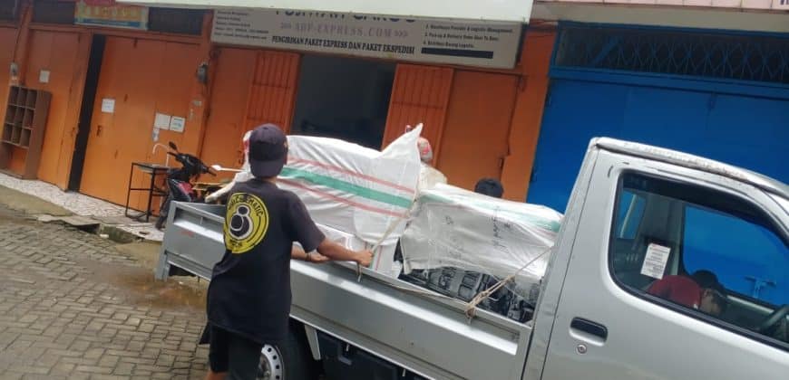 Pengiriman makassar donggala berangkat 18 januari 2025